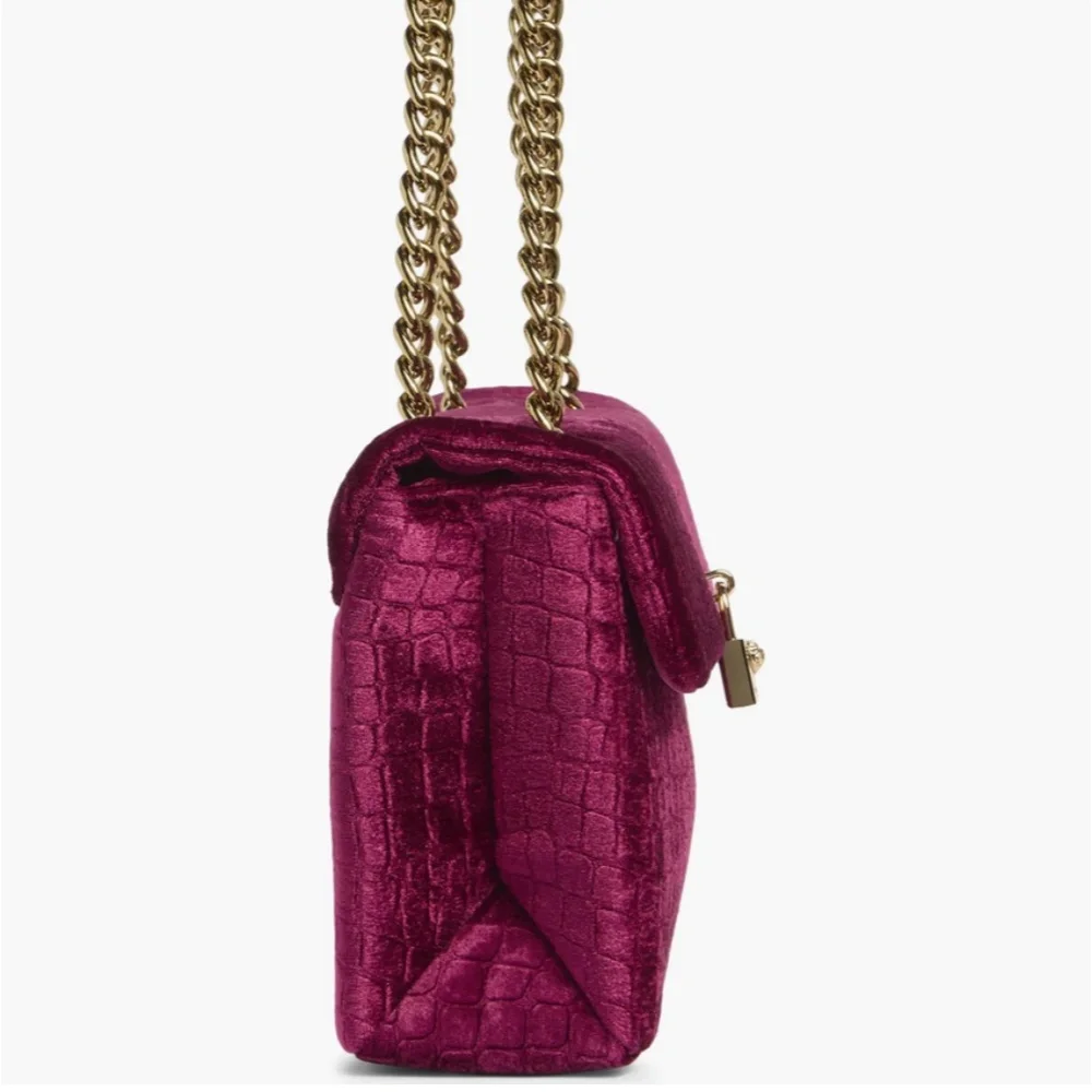 Kurt Geiger London Velvet Brixton Shoulder Bag in Medium Red - Picture 4 of 6